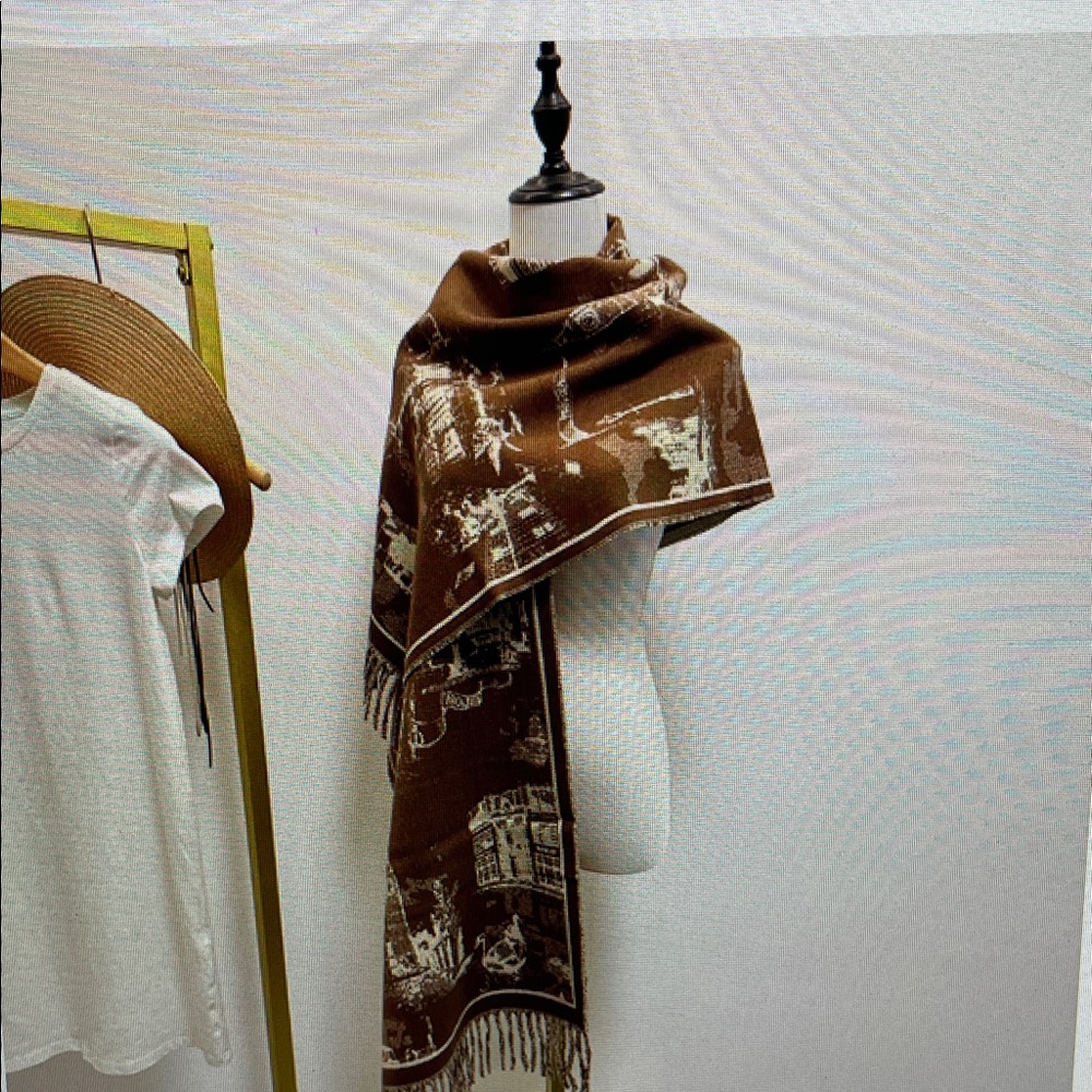Elegant Brown Patterned Scarf